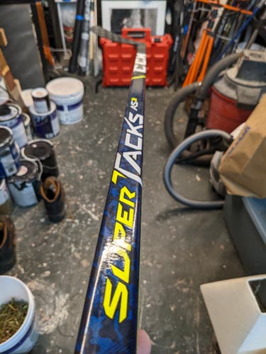 Used Intermediate CCM Left Hand As3 Hockey Stick P29