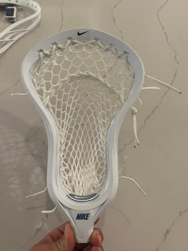 New Nike Strung L3 Head w/ Hero 3.0
