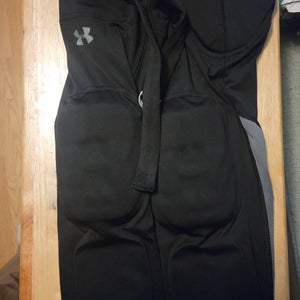 Used Youth Large Under Armour