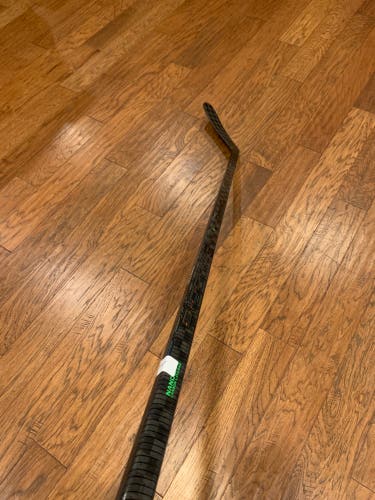 Senior LH Trigger 6 Pro Hockey Stick (MCCOSHEN)