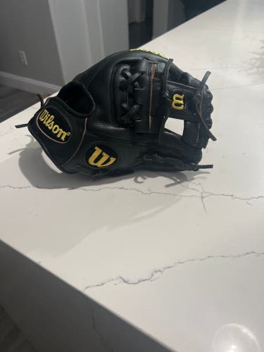 Used Infield 11.25" A2000 Baseball Glove