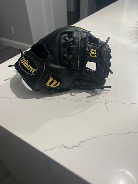 Used Infield 11.25" A2000 Baseball Glove