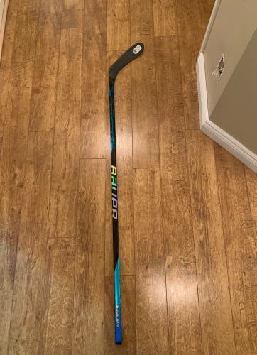 Bauer Nexus Sync p28 Hockey Stick
