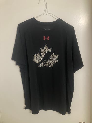 Under Armour Team Canada performance shirt - M