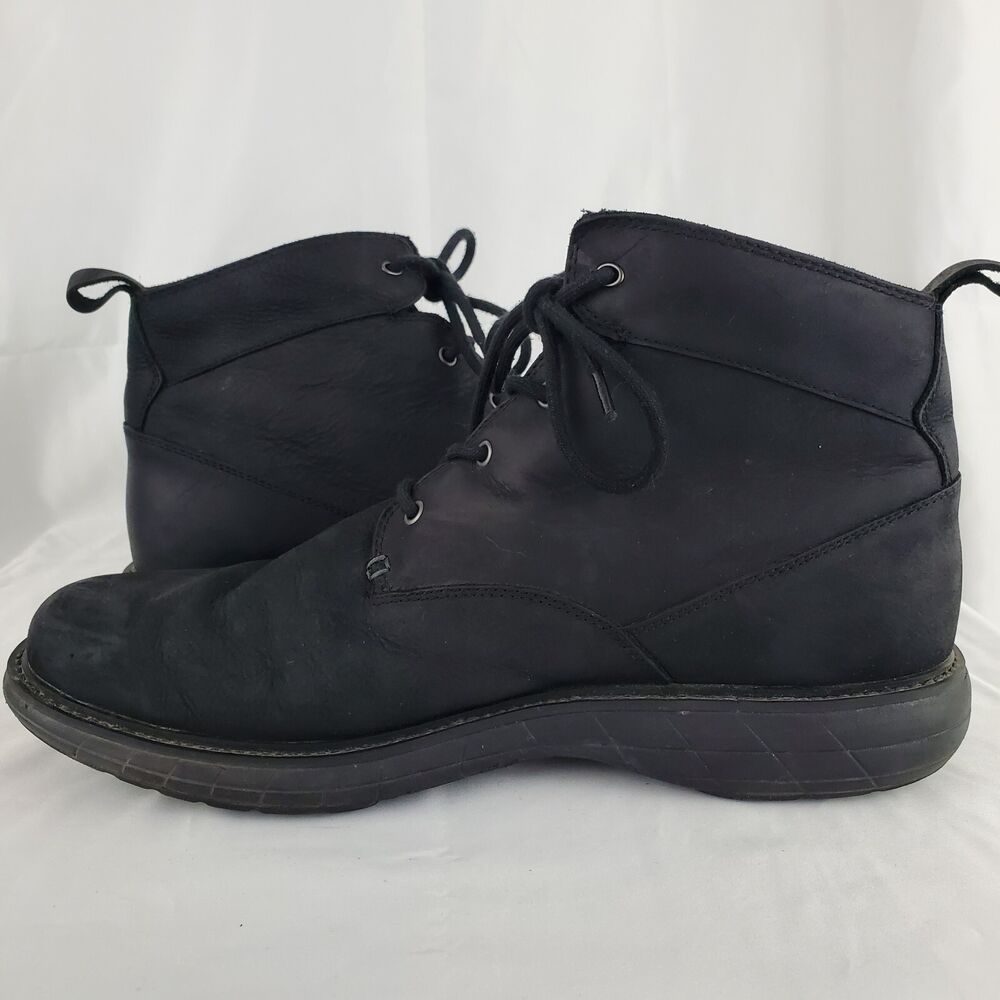 men's world vue chukka waterproof