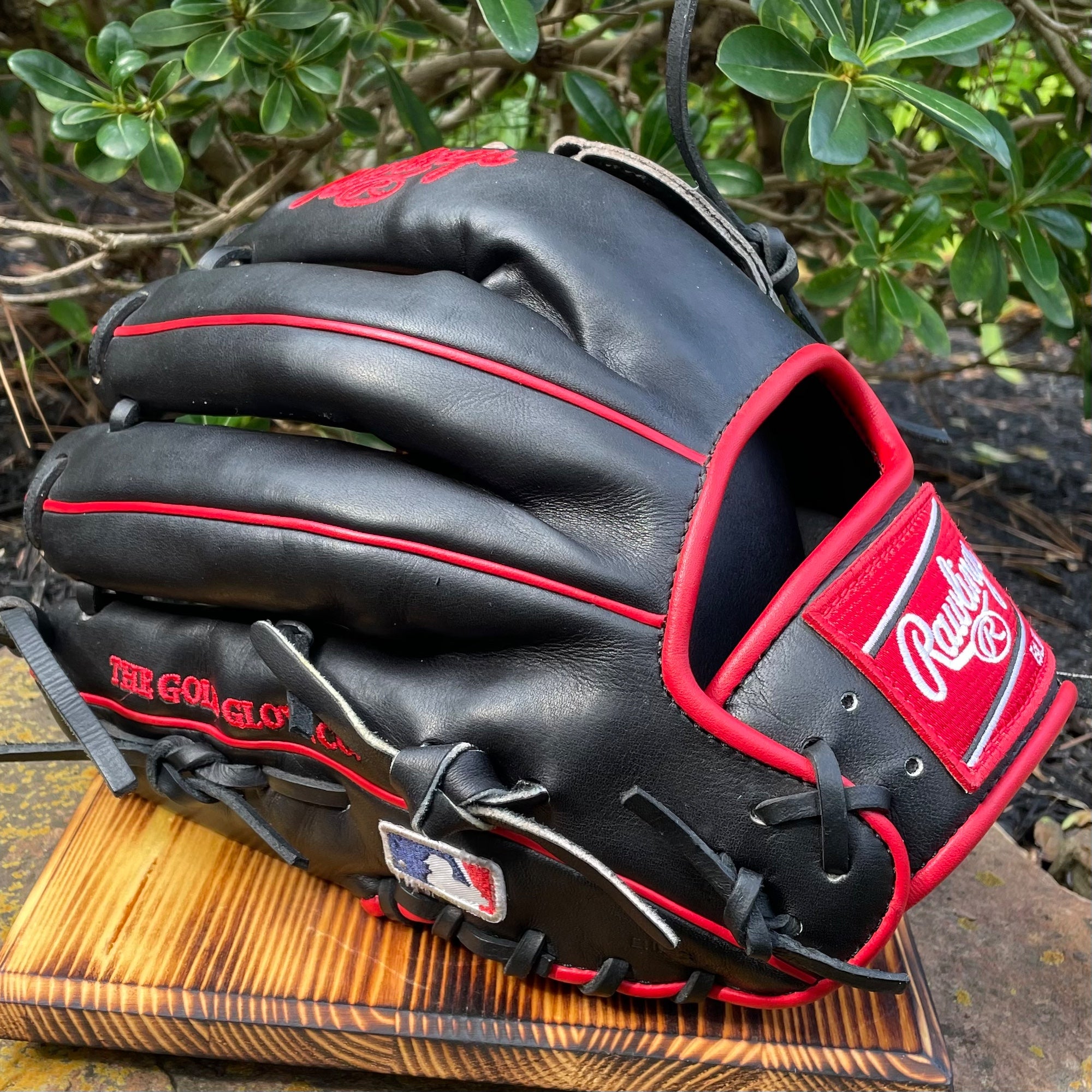 Gameday 57 Series Isiah Kiner-Falefa Heart of the Hide Glove