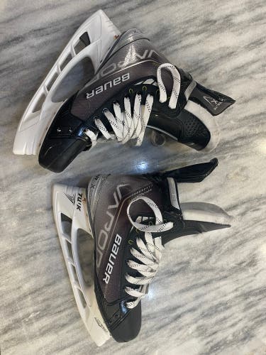 Bauer Vapor Hyperlite Hockey Skates