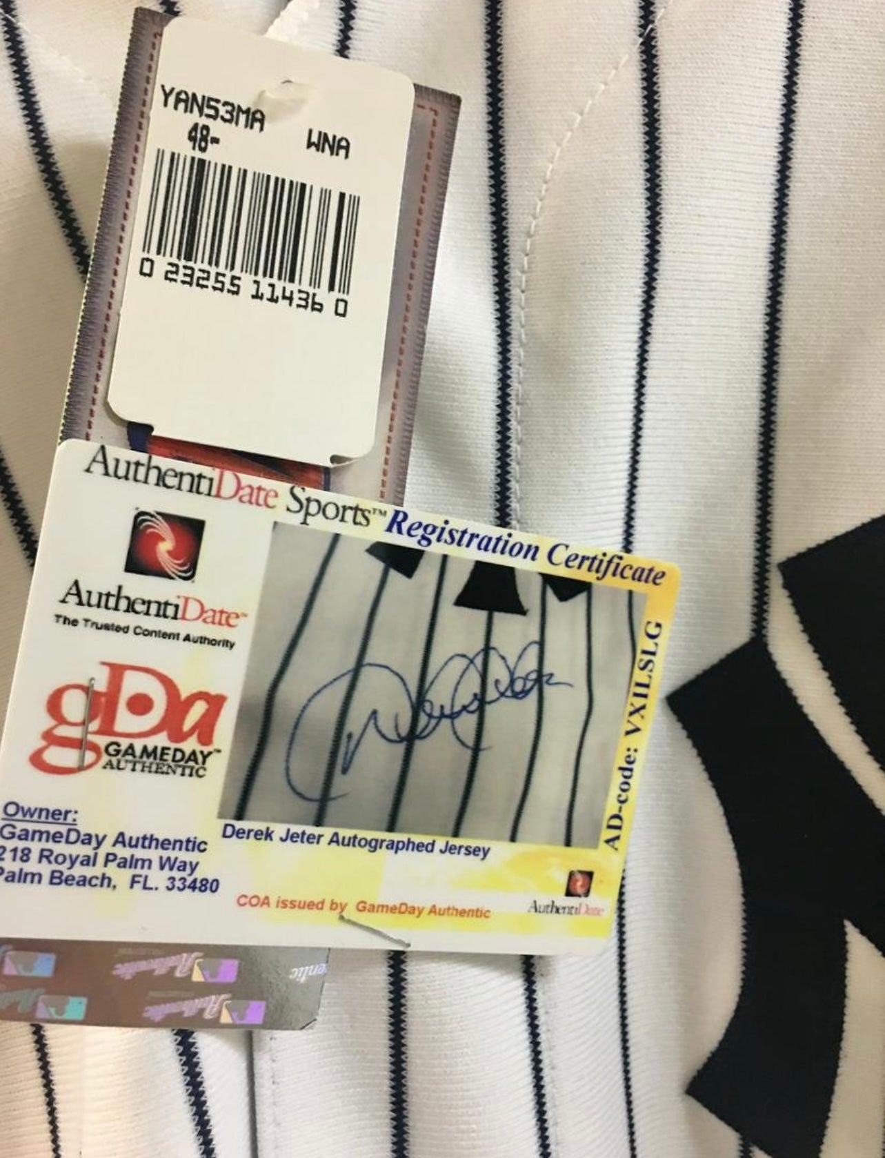 Derek Jeter Signed Authentic NY Yankees Road Jersey MLB COA