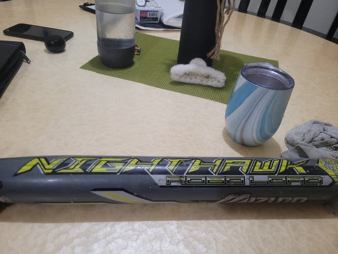 Used 2013 Mizuno Composite NIGHTHAWK Bat (-7) 27 oz 34"