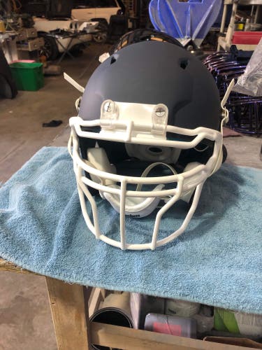 NEW 2009 Schutt ION 4D - Matte Navy (Adult XL)