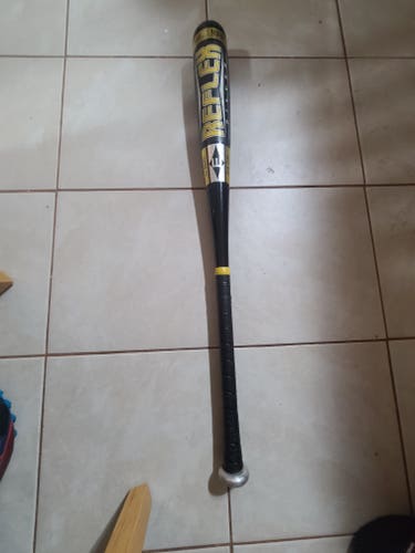 Used Easton Alloy Reflex Bat (-5) 27 oz 32"
