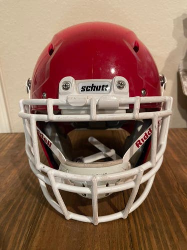 Adult Large - Schutt Vengeance VTD II Football Helmet - Red