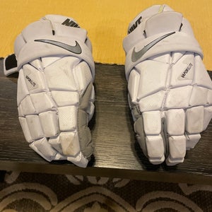Used Player's Nike large Vapor Elite Lacrosse Gloves