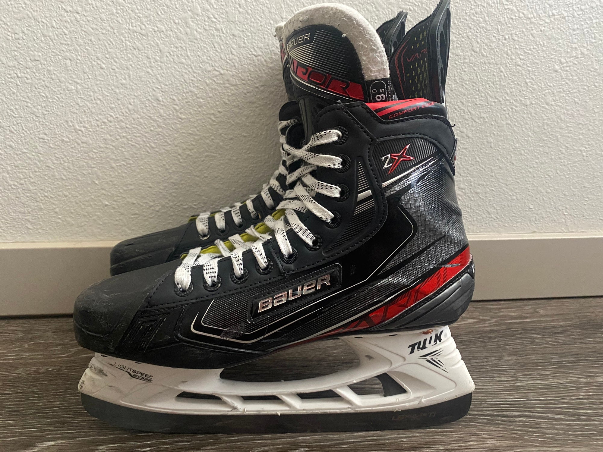 品数豊富！ BAUER Vapor 2X PRO SR 黒 白 13インチ 新品 ienomat.com.br