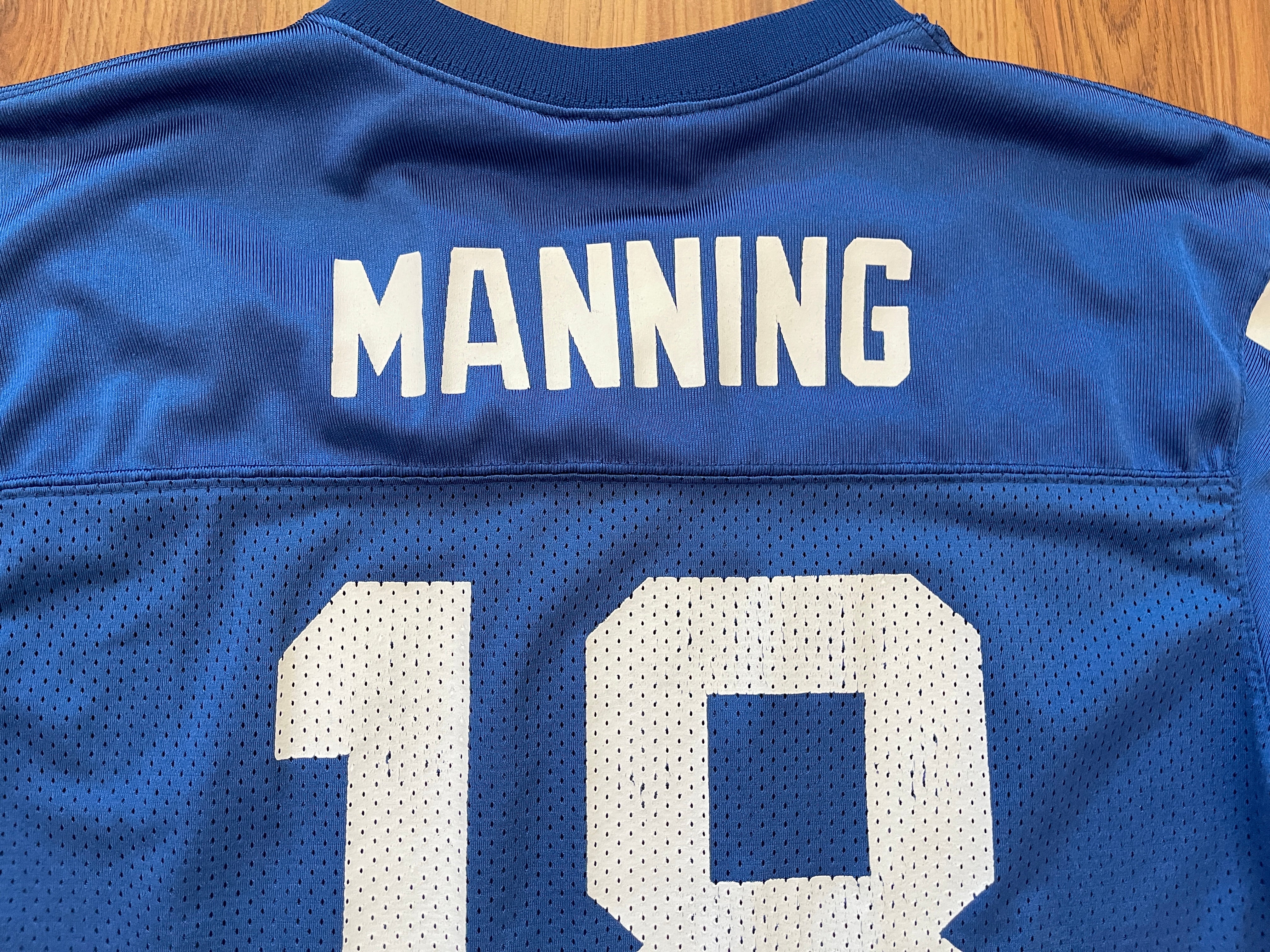 New Peyton Manning #18 Indainapolis Colts Youth Size 16/18 XL Black Jersey  $27 |