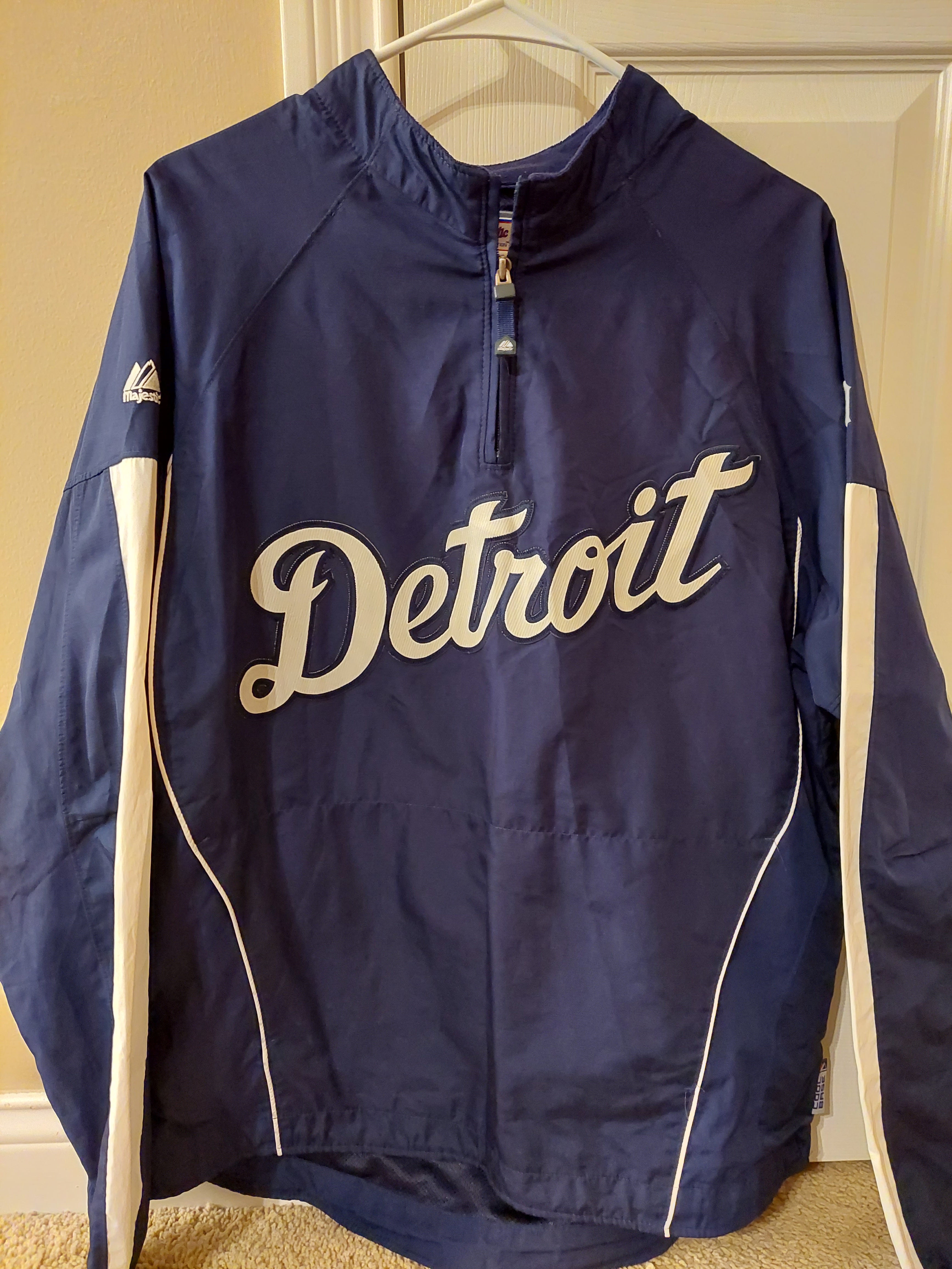 Mens Medium Detroit Tigers Majestic Jacket