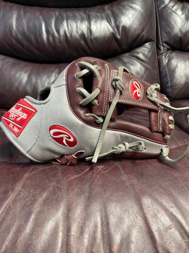 Right Hand Throw 11.75" Heart of the Hide Baseball Glove