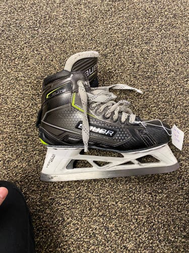 Used Bauer Regular Width  Size 8 Elite Hockey Goalie Skates