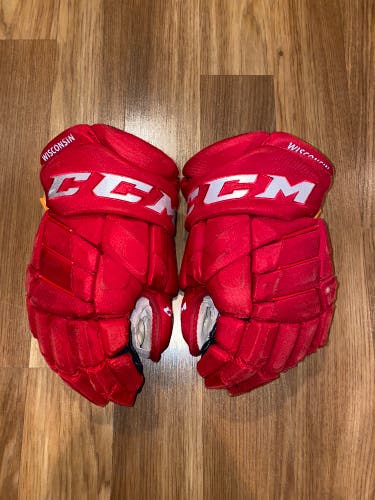 Wisconsin Badgers Game Used Custom Team Issued CCM Pro Model Gloves Senior 14”