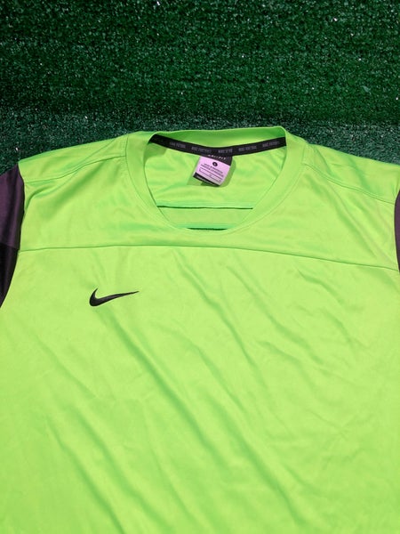 versneller tent Lieve Nike Football Dri-Fit Large (L) Shirt | SidelineSwap