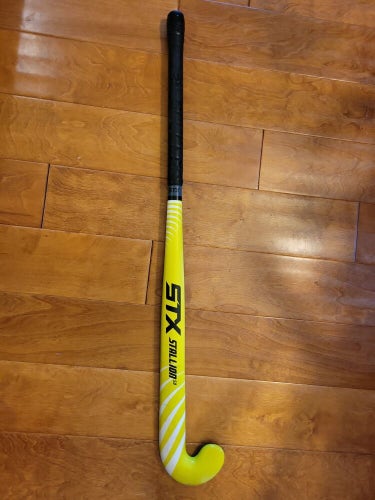STX Stallion 50 RH Field Hockey Stick  35” inches Black & Yellow Made in Myanmar