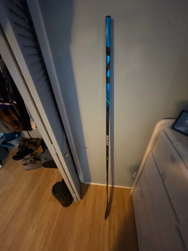 Senior Left Hand P92  Nexus Geo Hockey Stick