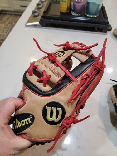 Used Right Hand Throw Wilson Infield A2K Baseball Glove 11.5"