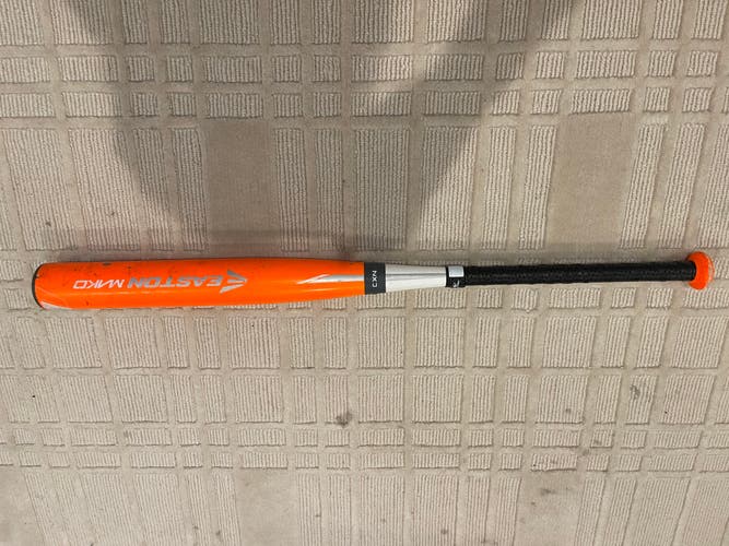 Used USSSA Certified Easton Mako Bat (-11) 20 oz 31"