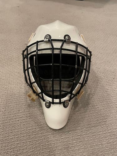 Used OTNY X1 Jr goalie mask