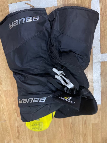 Senior Medium Bauer Supreme 2S Hockey Pants