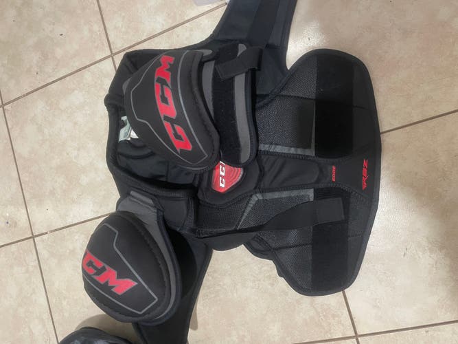 Ccm shoulder chest pad Edge Rbz