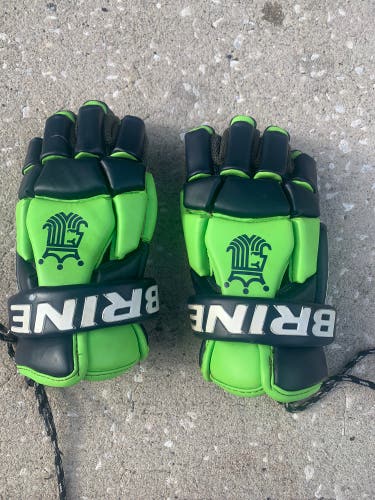 10” Youth Brine Lacrosse Gloves