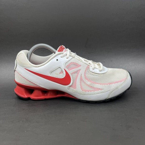 borroso Aplicar póngase en fila Nike Reax Run 7 Women's Size 7 White Red Athletic Shoes Low Top 525755-101  | SidelineSwap
