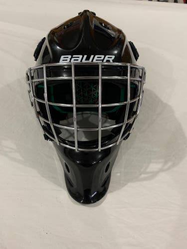 Used Junior Bauer NME 4 Goalie Mask