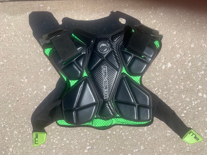 Used Youth Maverik Shoulder Pads