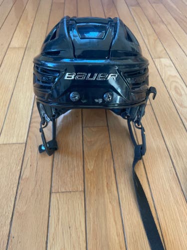 Used Small Bauer  Re-Akt 150 Helmet