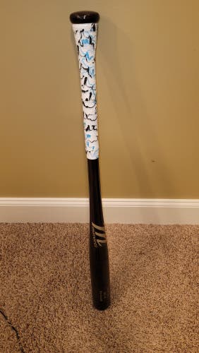 Used Marucci David Ortiz Pro Model - Ash Wood Baseball Bat: DO34 Adult (-3) 31 oz 34"