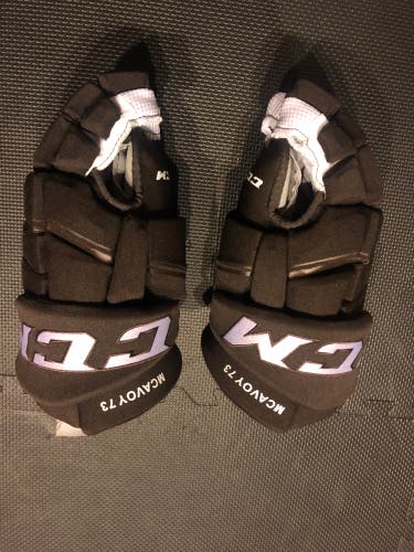 New Bruins Winter classic Gloves