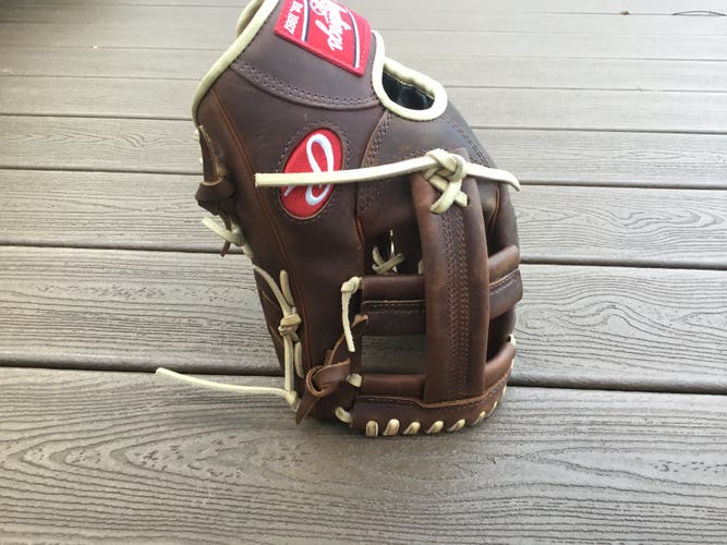 NWOT Rawlings TT2 Heart of the Hide Baseball Glove