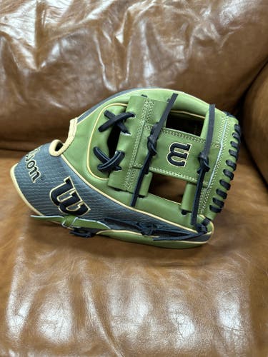 Wilson Glove of the Month - A2K Baseball Glove 11.5"