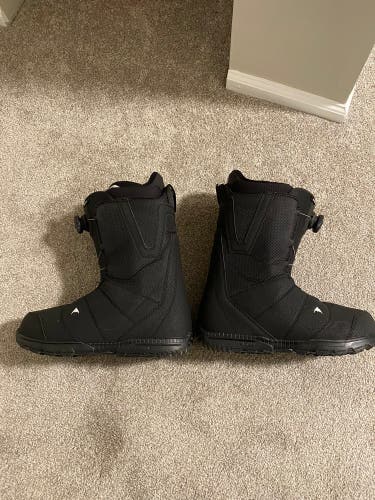 Men's Size 11 (Women's 12) Burton All Mountain Moto Snowboard Boots
