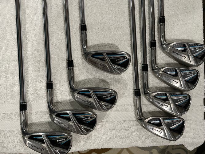 MENS Right Handed Uniflex Steel Shaft SIM Max Iron Set