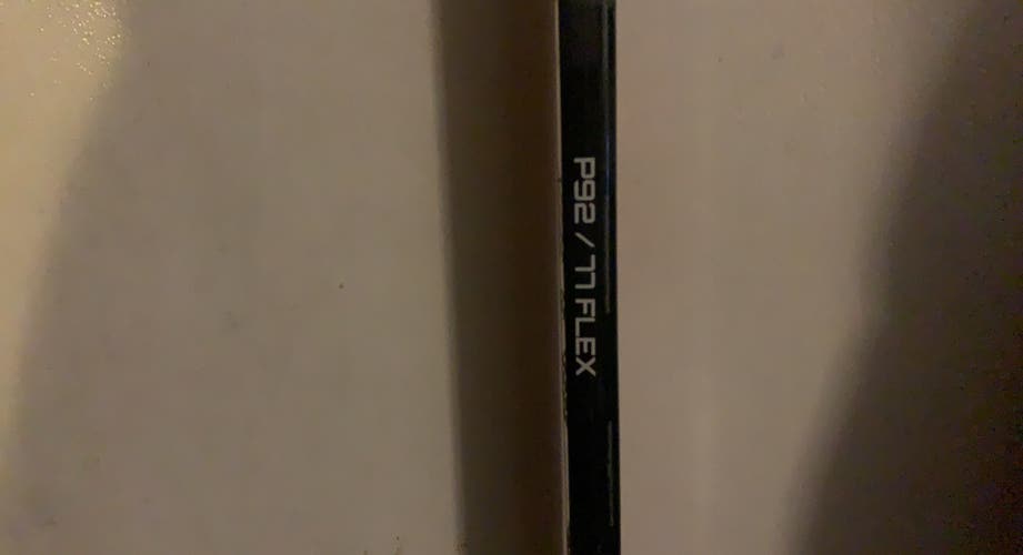 Senior Left Hand P92  Vapor Hyperlite Hockey Stick