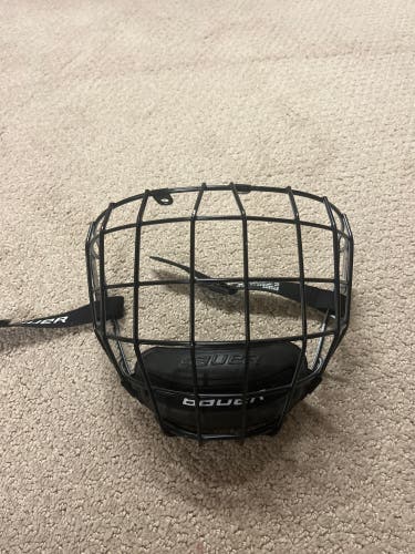 Like New  XS Oreo Bauer Full Cage Profile II