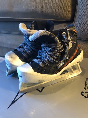 Bauer Goalie Skates Size 2