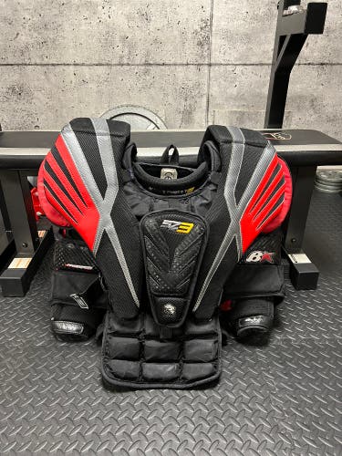 Brian’s Subzero 3 chest protector Size Large