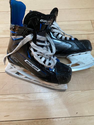 Used Bauer Regular Width Size 3 Nexus 2900 Hockey Skates
