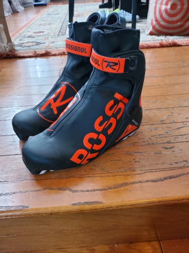 Size 8.5 Used Rossignol Cross Country Ski Boots