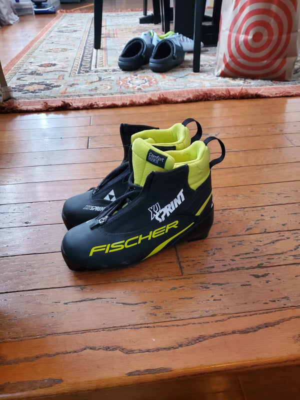 Classic Size 6.5 Used Fischer Cross Country Ski Boots