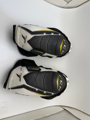 Senior CCM Ultra Pro Elbow Pads Used By Mikko Lehtonen